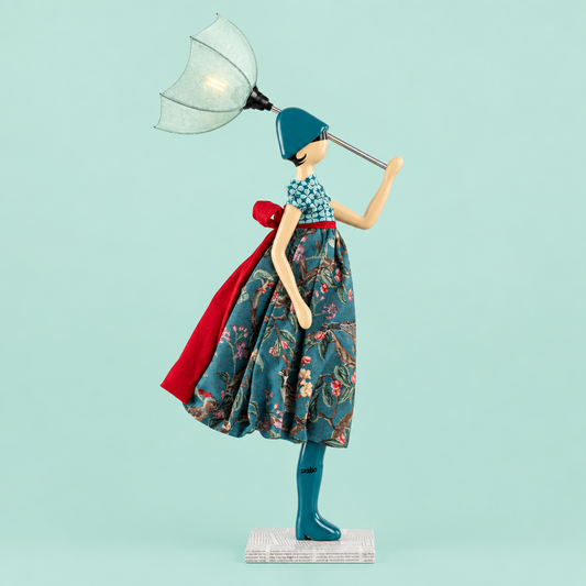 Little Girl Lamp · Eilso