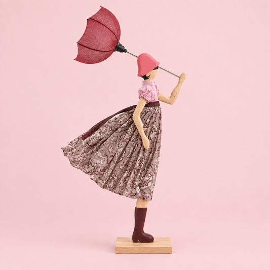 Little Girl Lamp · Naya