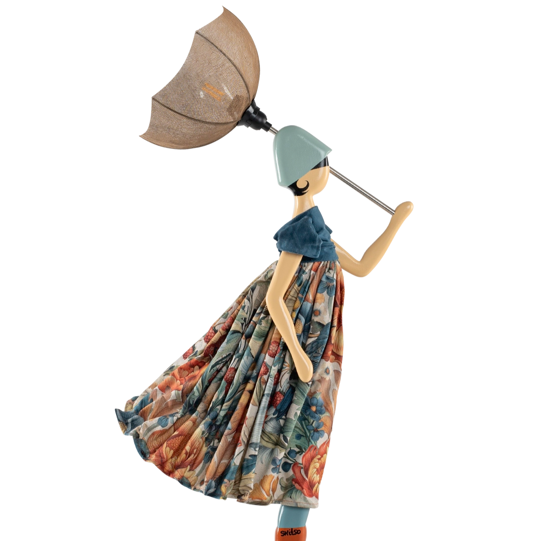 Little Girl Lamp // Teresia