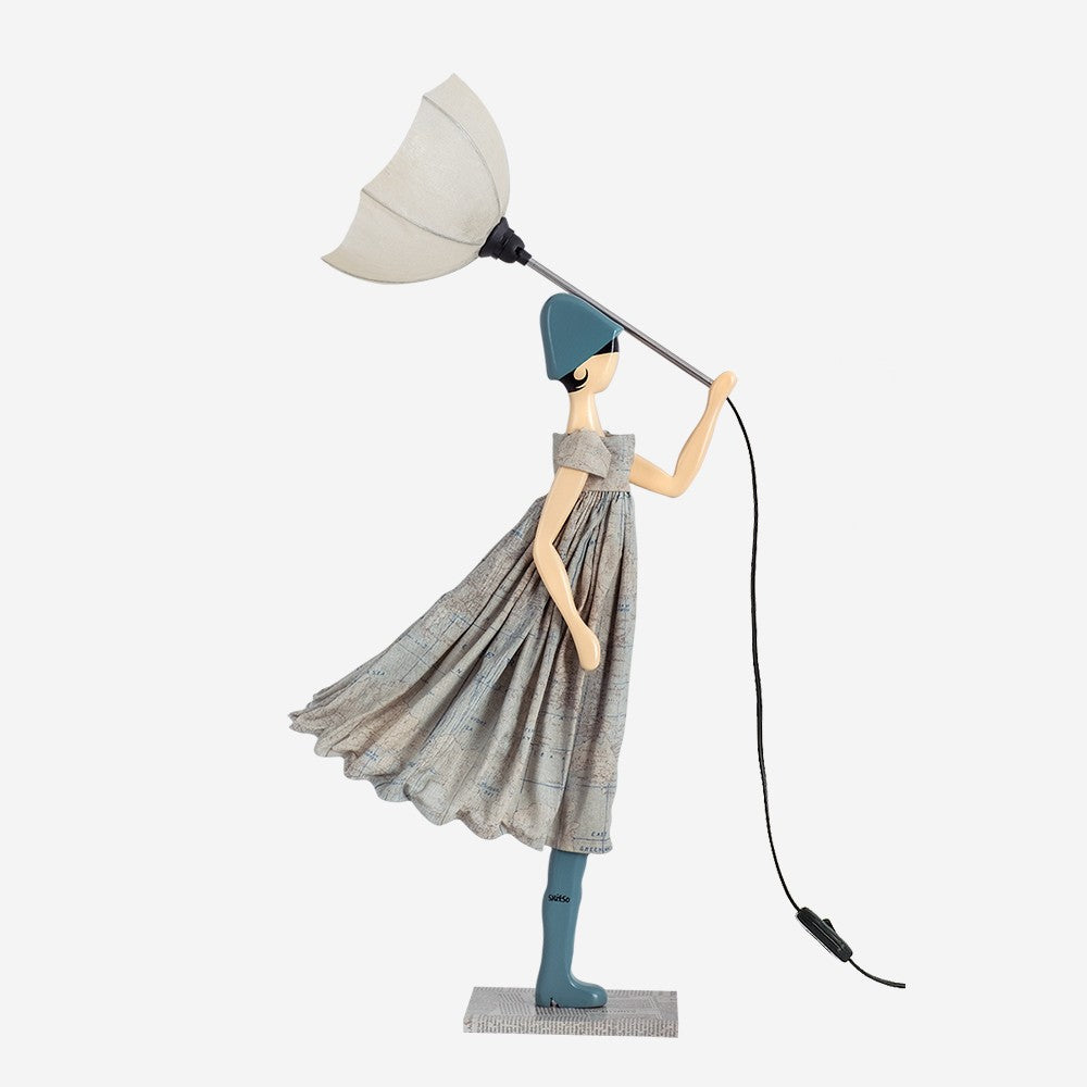 Little Girl Lamp · Titania