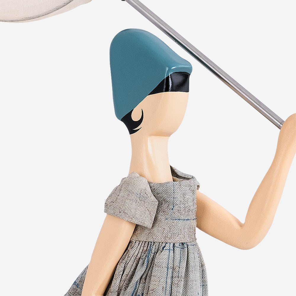 Little Girl Lamp · Titania